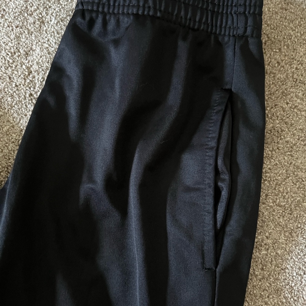 Ultra Performance Sweat Pants - Picture 2 of 3